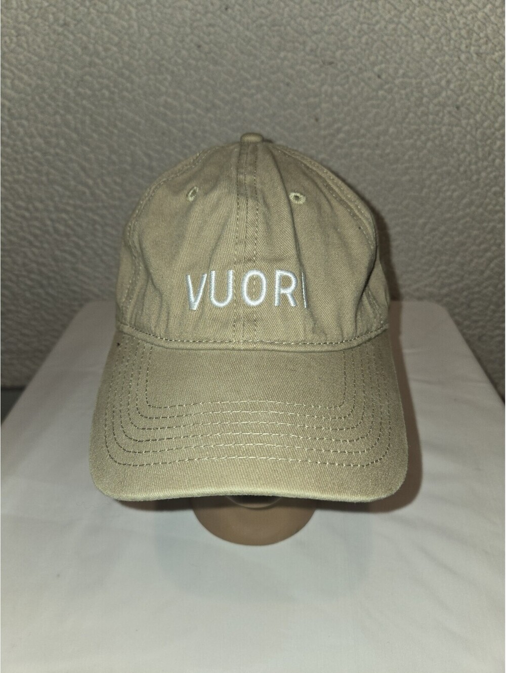 Vuori Khaki Strapback Dad Outdoors Hiking Cotton Baseball Cap Preppy